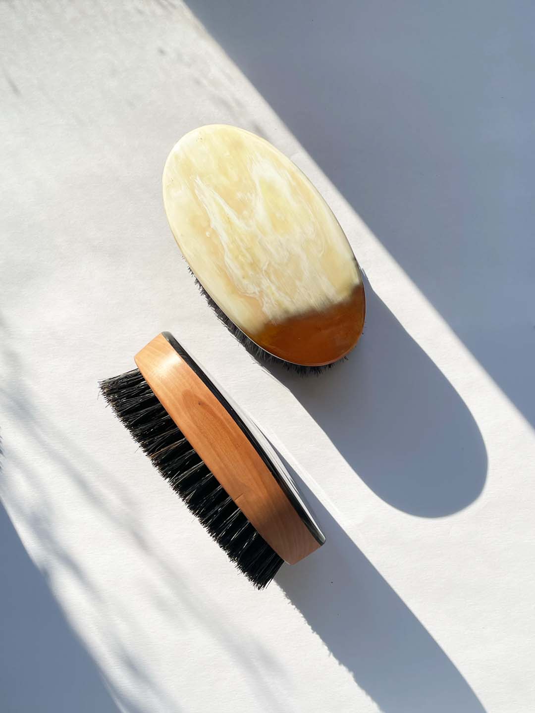 Hair Brush With Horn Top
