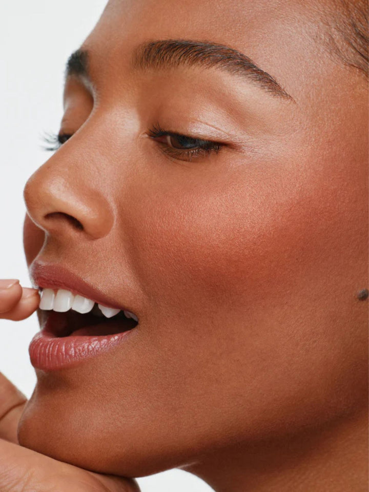 Soft Focus Blurring Blush