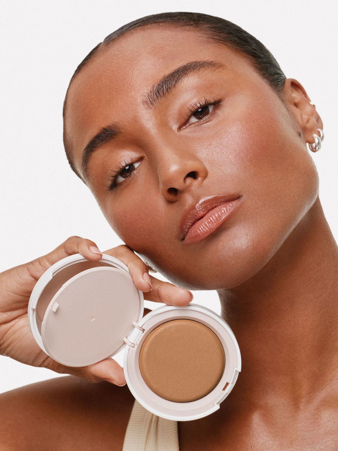 Ilia Beauty Soft Focus Finishing Powder Deep Translucent