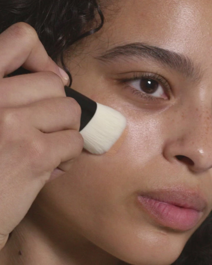 Westman_Atelier_Suprême_Bio-Complex_Liquid_ Foundation_Raquel